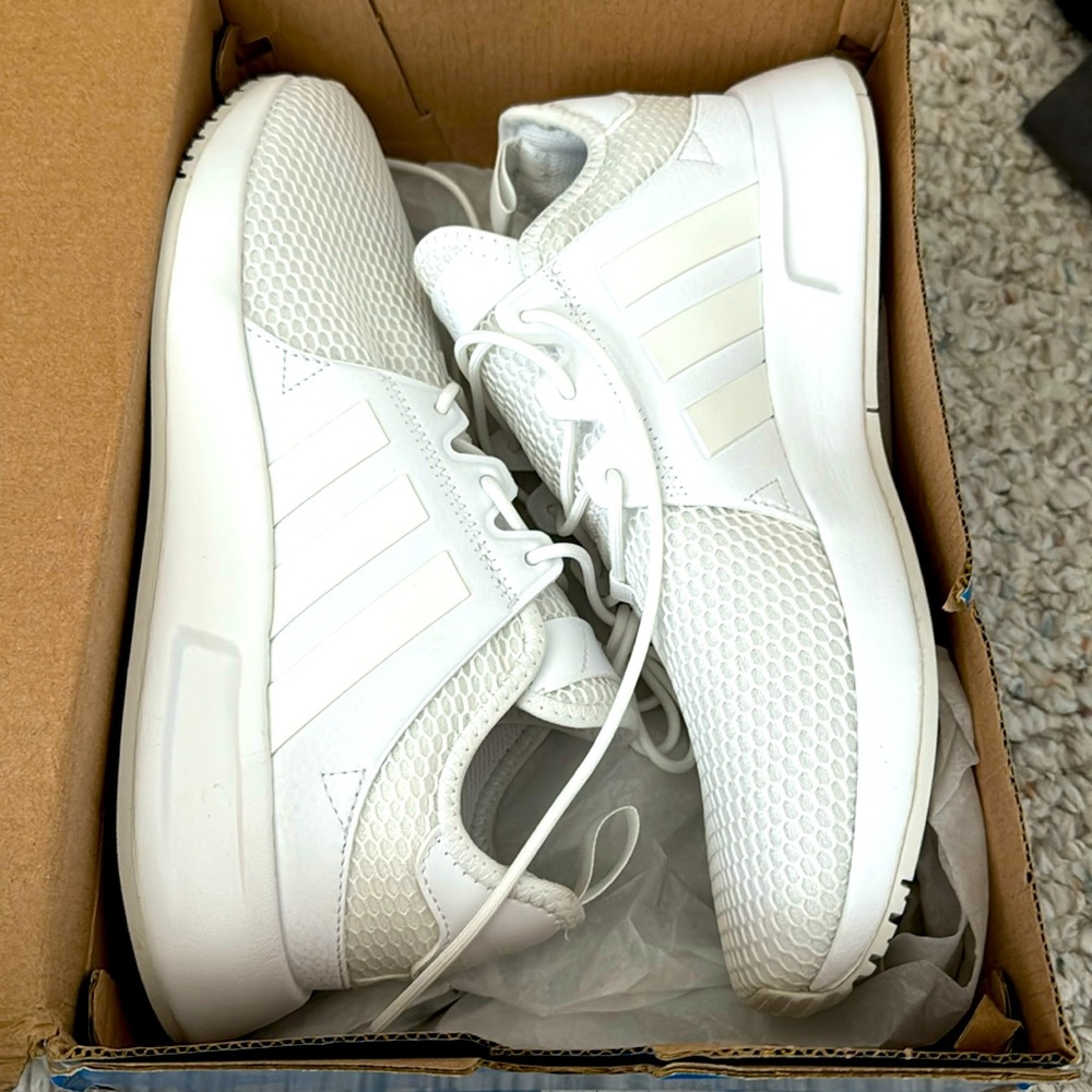 Adidas Men’s Tennis Shoes, Size 7 1/2